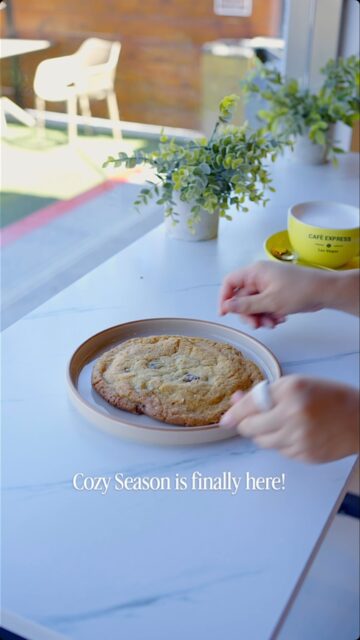 Giant cookie + hot chocolate = cozy season done right 🍪🍫🍂🥹✨ 

Come get yours at Cafe Express 😍🤍🌸😊👇

Dine-in 🍽, grab to-go 💨 or have it delivered 🚗 through the link in our bio 📲 Visit us at our convenient location: 📍 2521 S Fort Apache Rd #100 📞 +1 (725) 780-4329

We’re open to serve you: ⏰ 8am-3pm: Sunday-Thursday ⏰ Closed: Saturday

#CafeExpressLV #EatLocalVegas #VegasCoffeeShop #HiddenGemsVegas
